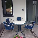 Omas Rhoen-garten Rabennest