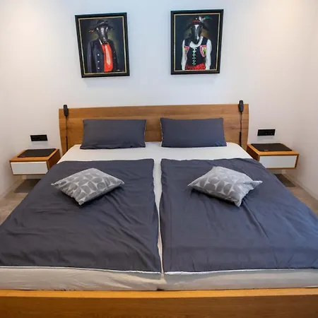 Omas Rhoen-garten 公寓